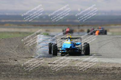 media/Oct-26-2025-CalClub SCCA (Sun) [[8ce1e69566]]/Group 3/Grapevine/